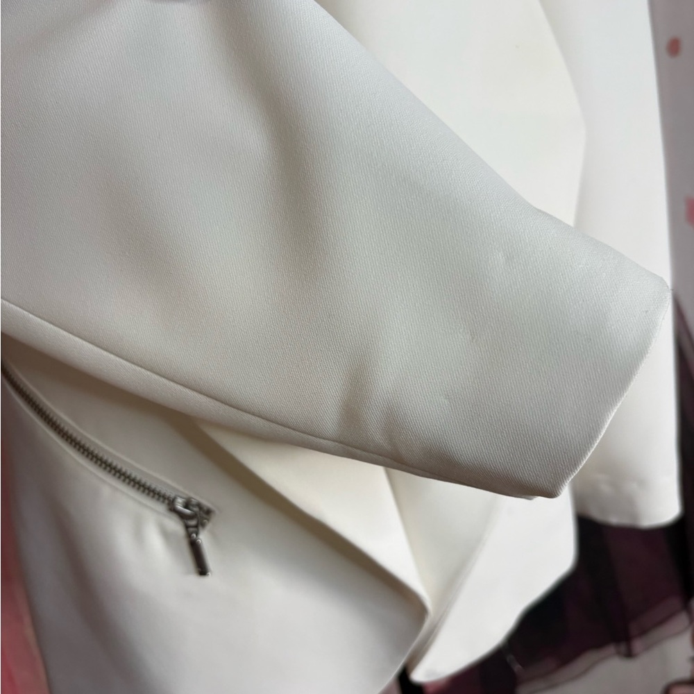 Trouve White Draped Open-Front Blazer with Zip Detail - Picture 5 of 15
